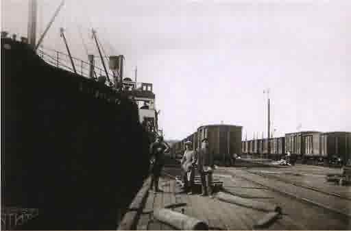 Лето 1932 г. Подвоз апатитовой руды в Мурманский порт для отправки за границу